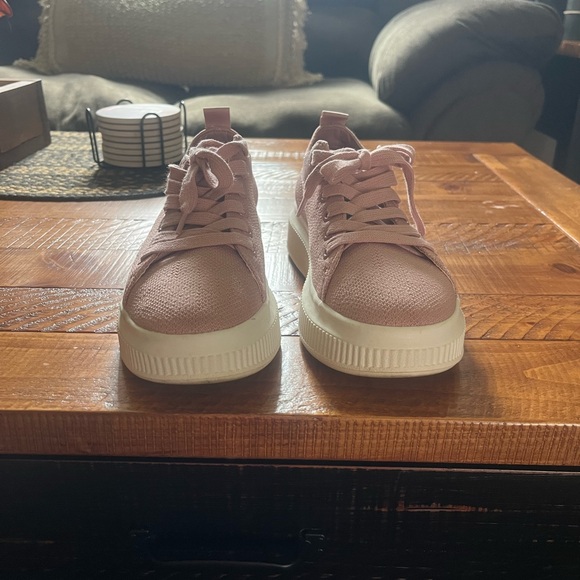 BP Pink Women's Sneakers - Picture 2 of 4